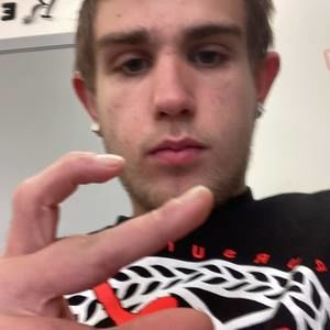 Meet your Posher, Stoly